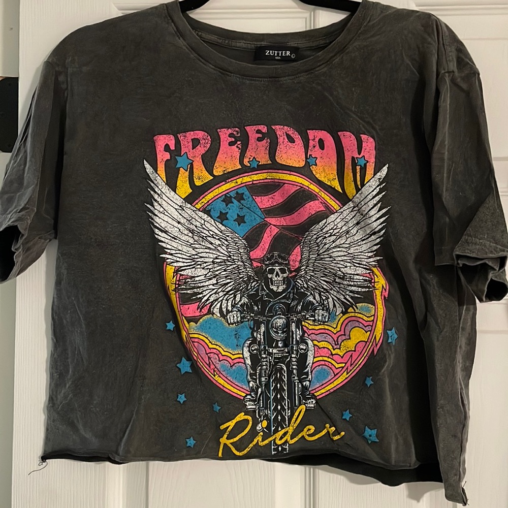 Crop top size large